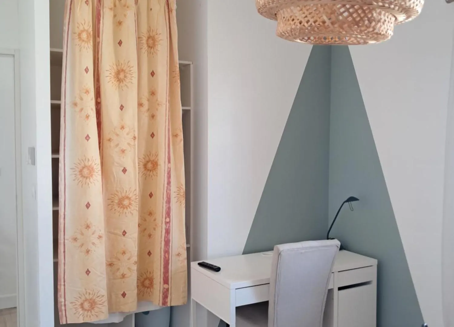 Проживание в семье Chambre Privee Монтобан Франция